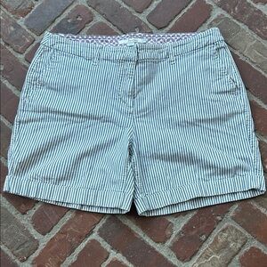 Boden Striped 6” Shorts